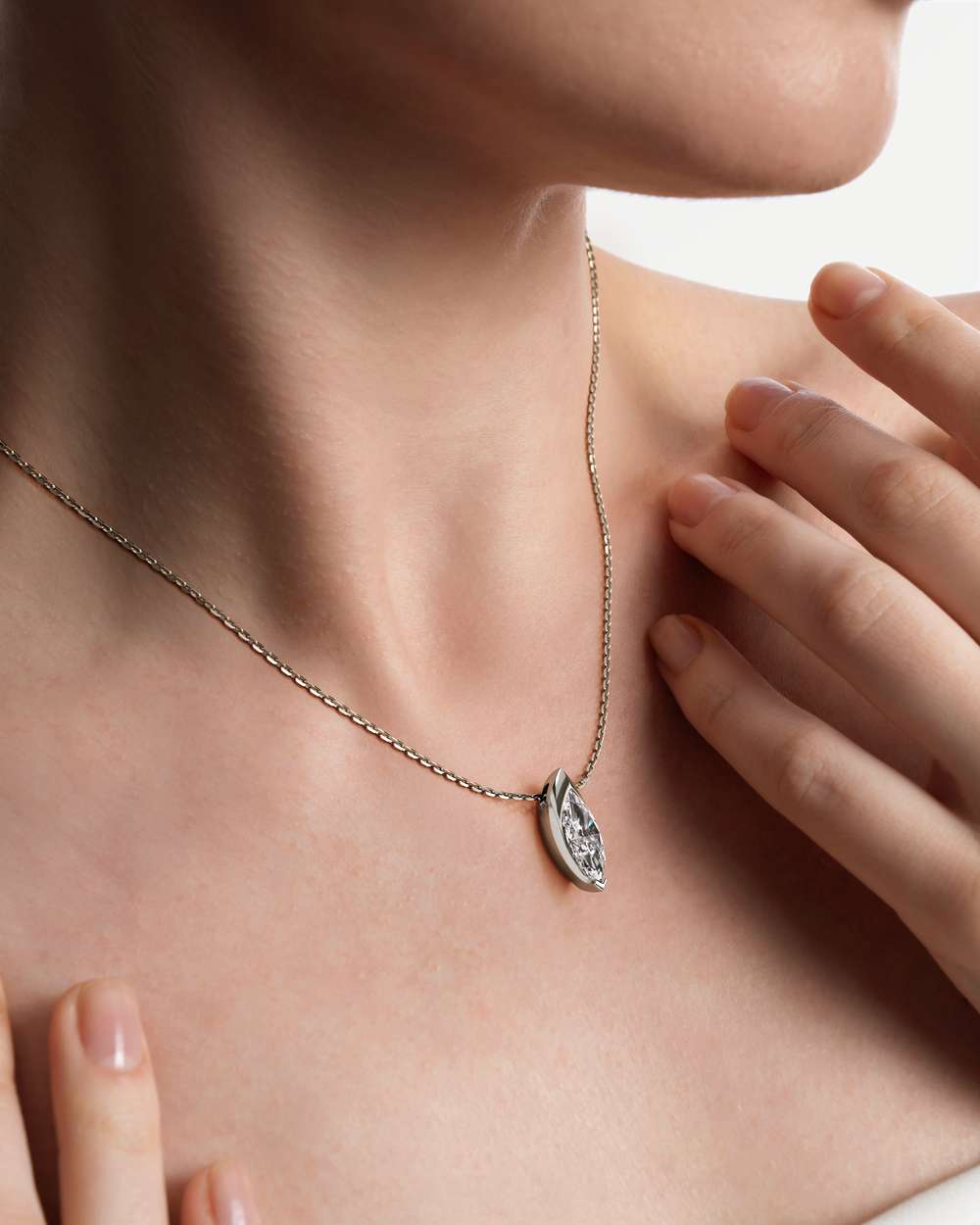 Apixa Diamond Pendant