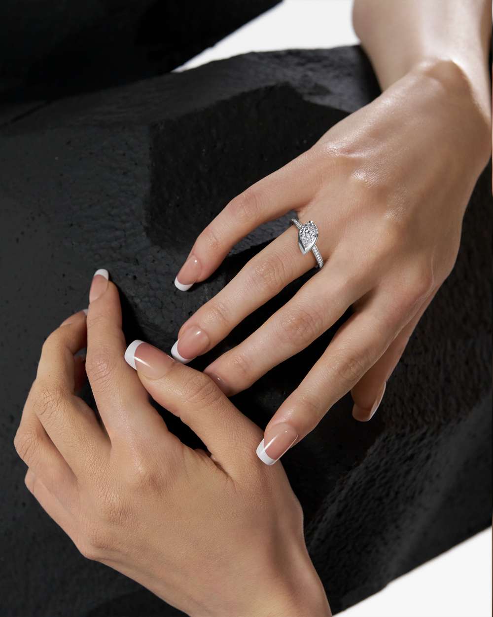 Apice Pavé Diamond Ring