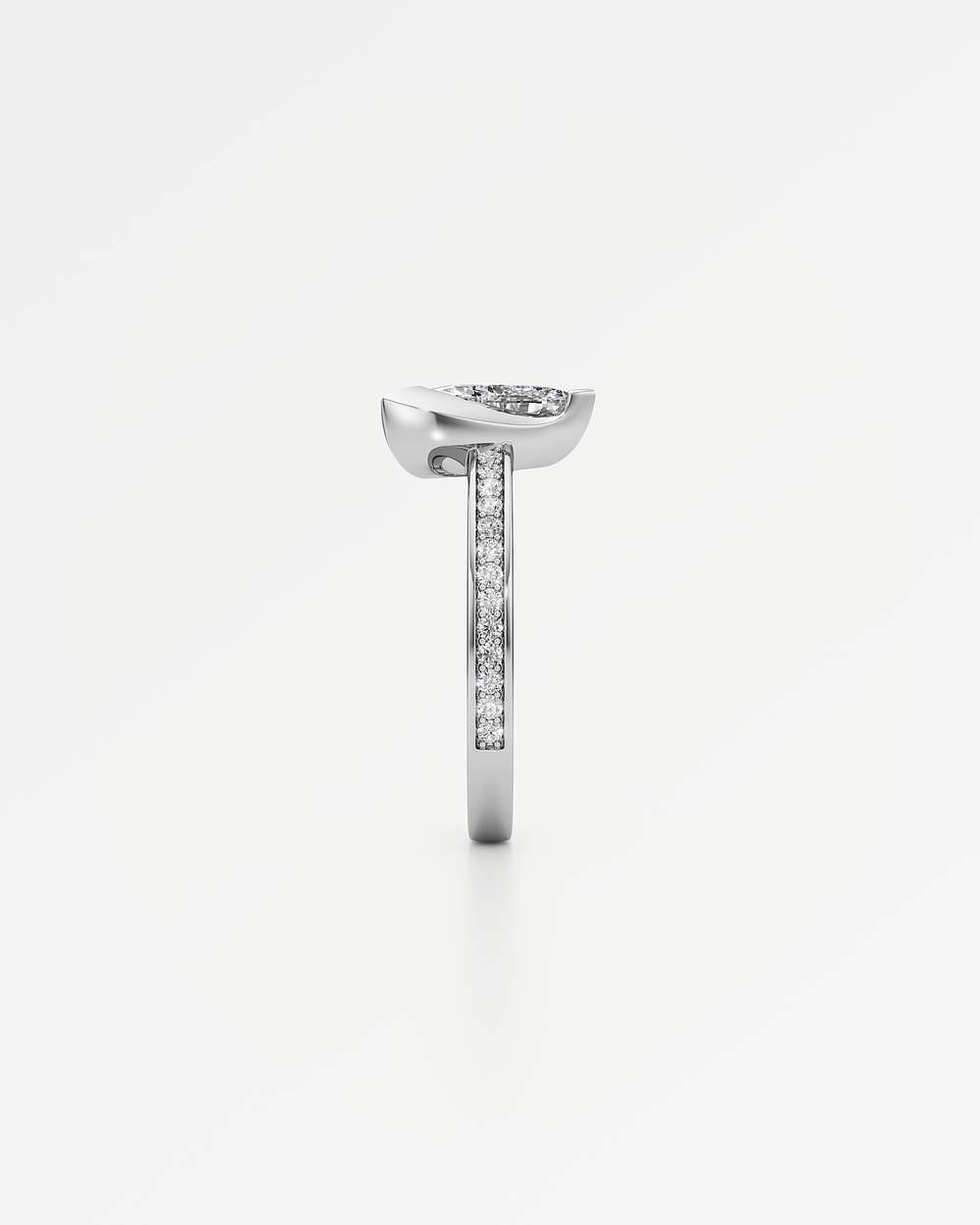 Apitris Pavé Diamond Ring